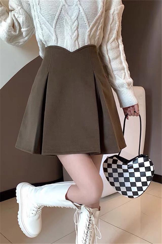 女生越喊疼男生越往里打扑克
