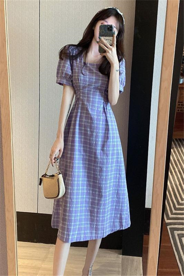 女生迈开腿开扑克视频