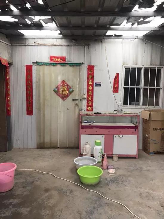 添小仙女的jiojio