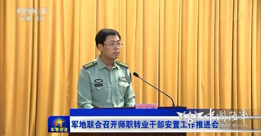 女生让男生诵自己的坤坤免费
